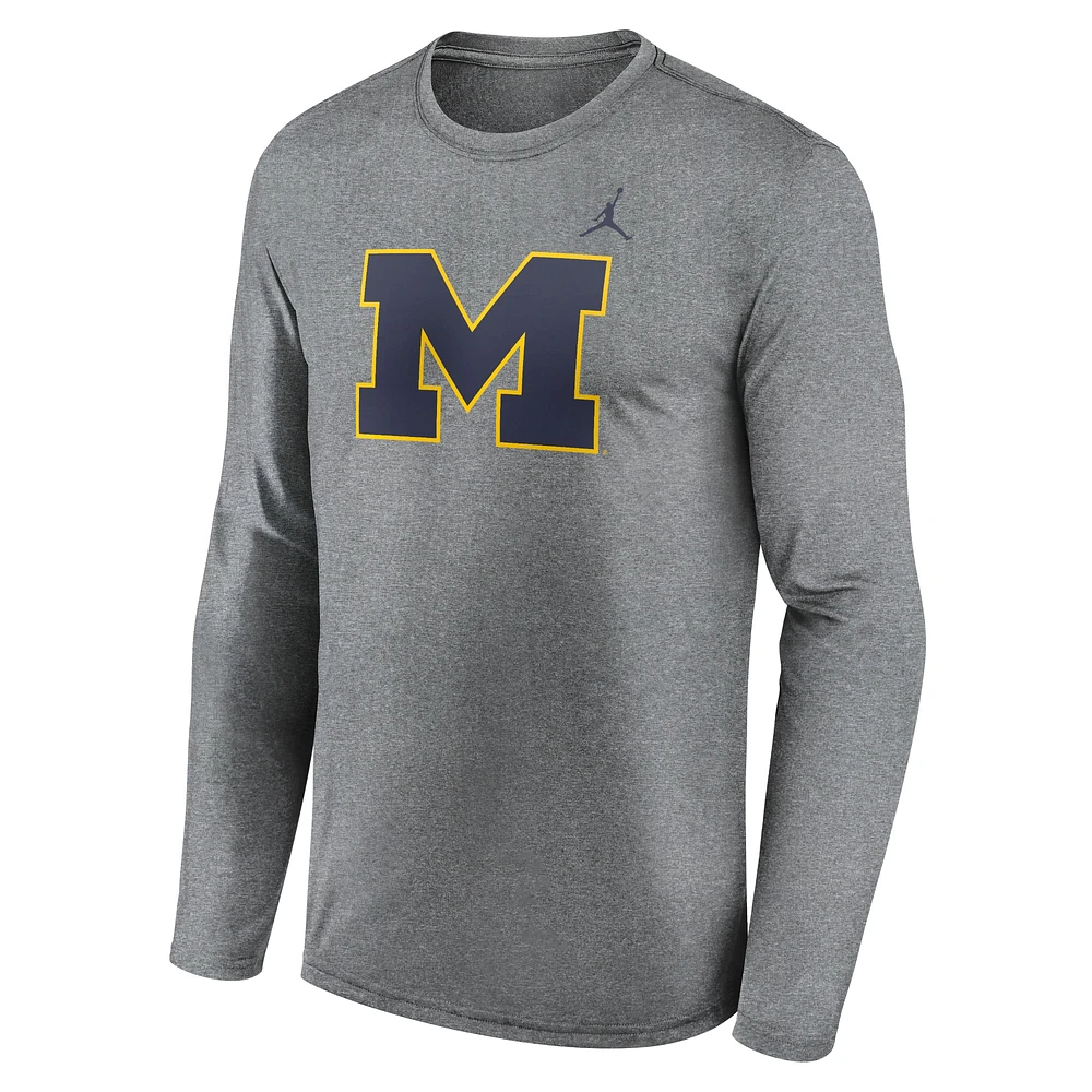 T-shirt à manches longues Jordan Brand Heather Grey Michigan Wolverines Primetime Primary Legend pour homme