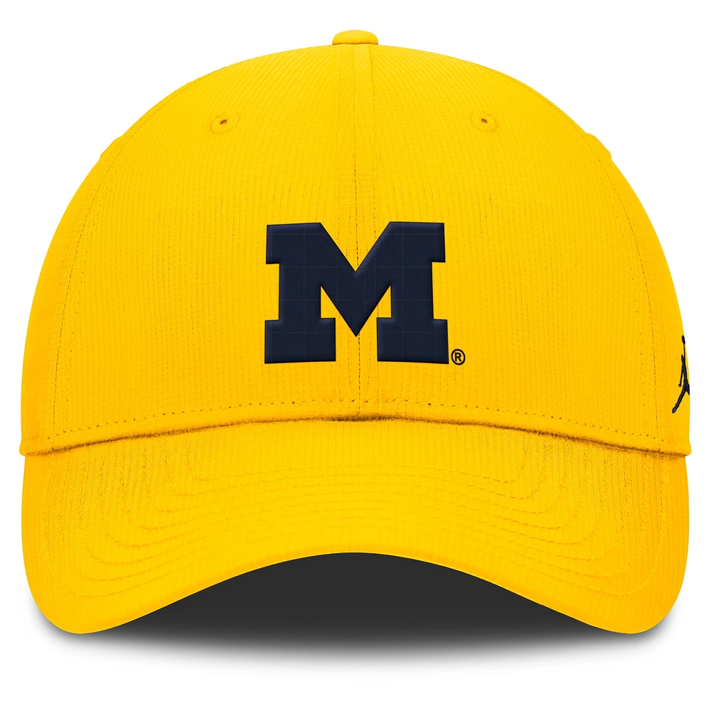 Men's Jordan Brand Maize Michigan Wolverines Club Performance Adjustable Hat