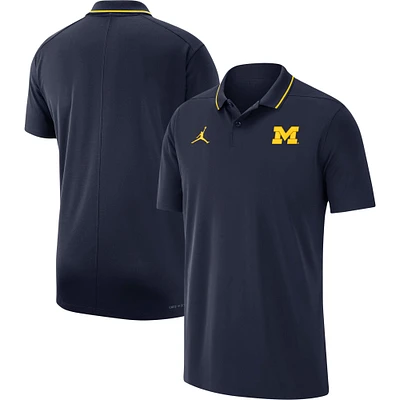 Polo de performance Jordan Brand pour hommes, Michigan Wolverines 2023 Coaches, bleu marine