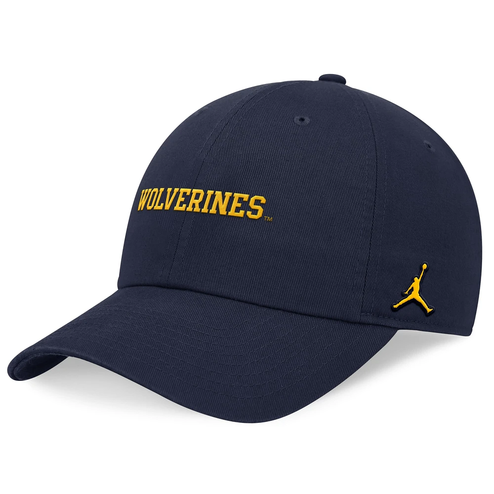 Casquette ajustable Jordan Brand Michigan Wolverines 2024 On-Field Club pour homme bleu marine