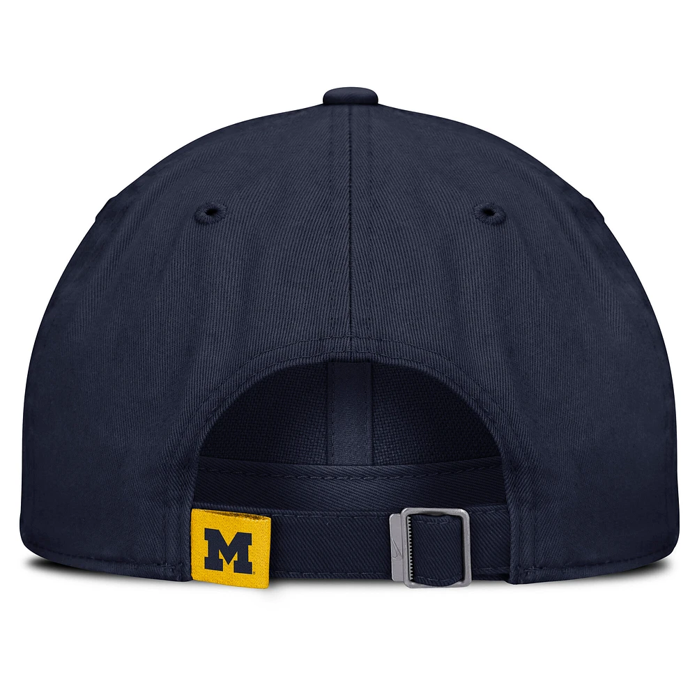 Casquette ajustable Jordan Brand bleu marine Michigan Wolverines Club pour homme