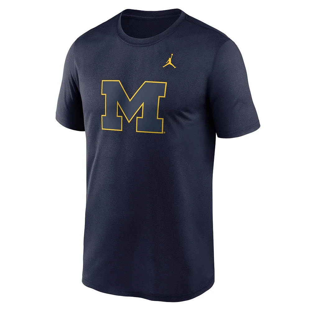 T-shirt Jordan Brand bleu marine pour homme, avec logo Legend Performance des Michigan Wolverines