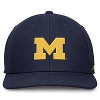 Casquette ajustable Jordan Brand bleu marine Michigan Wolverines Dry-FIT Pro pour homme