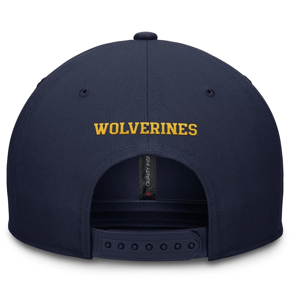 Casquette ajustable Jordan Brand bleu marine Michigan Wolverines Dry-FIT Pro pour homme