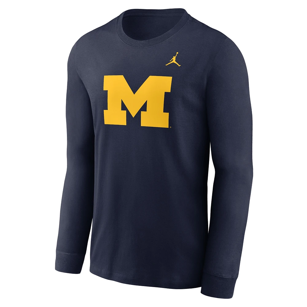 T-shirt à manches longues pour homme Jordan Brand bleu marine avec logo principal des Michigan Wolverines