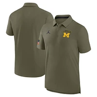 Polo Jordan Brand pour homme, olive, Michigan Wolverines 2024 Military Appreciation Tour Performance