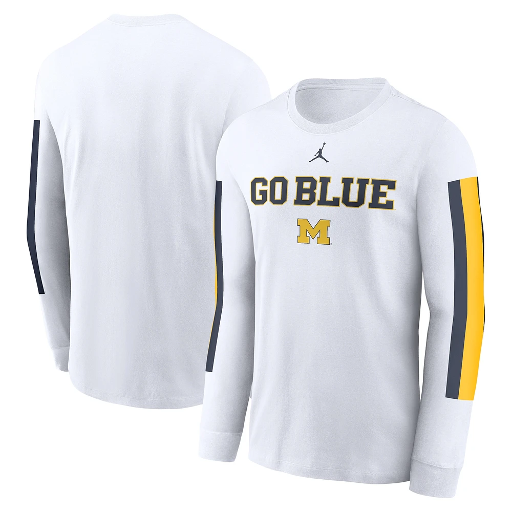 T-shirt à manches longues blanc pour homme Jordan Brand avec slogan Local Spirit des Michigan Wolverines