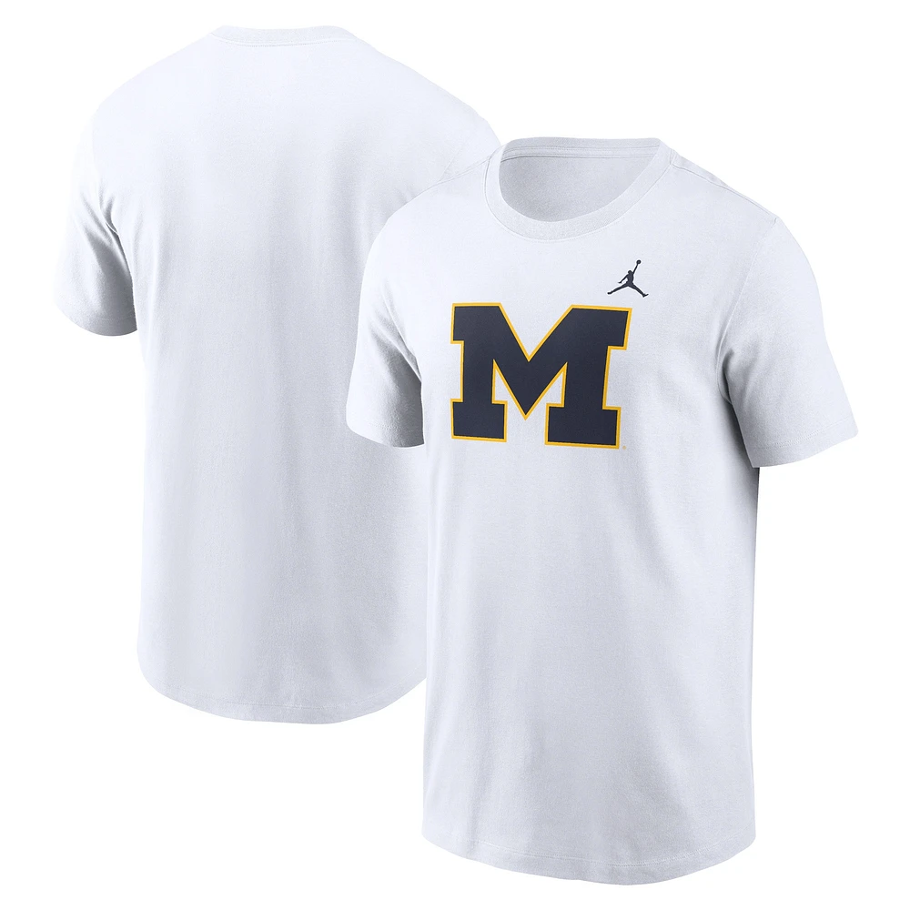 T-shirt Jordan Brand blanc pour homme avec logo Evergreen des Michigan Wolverines Primetime