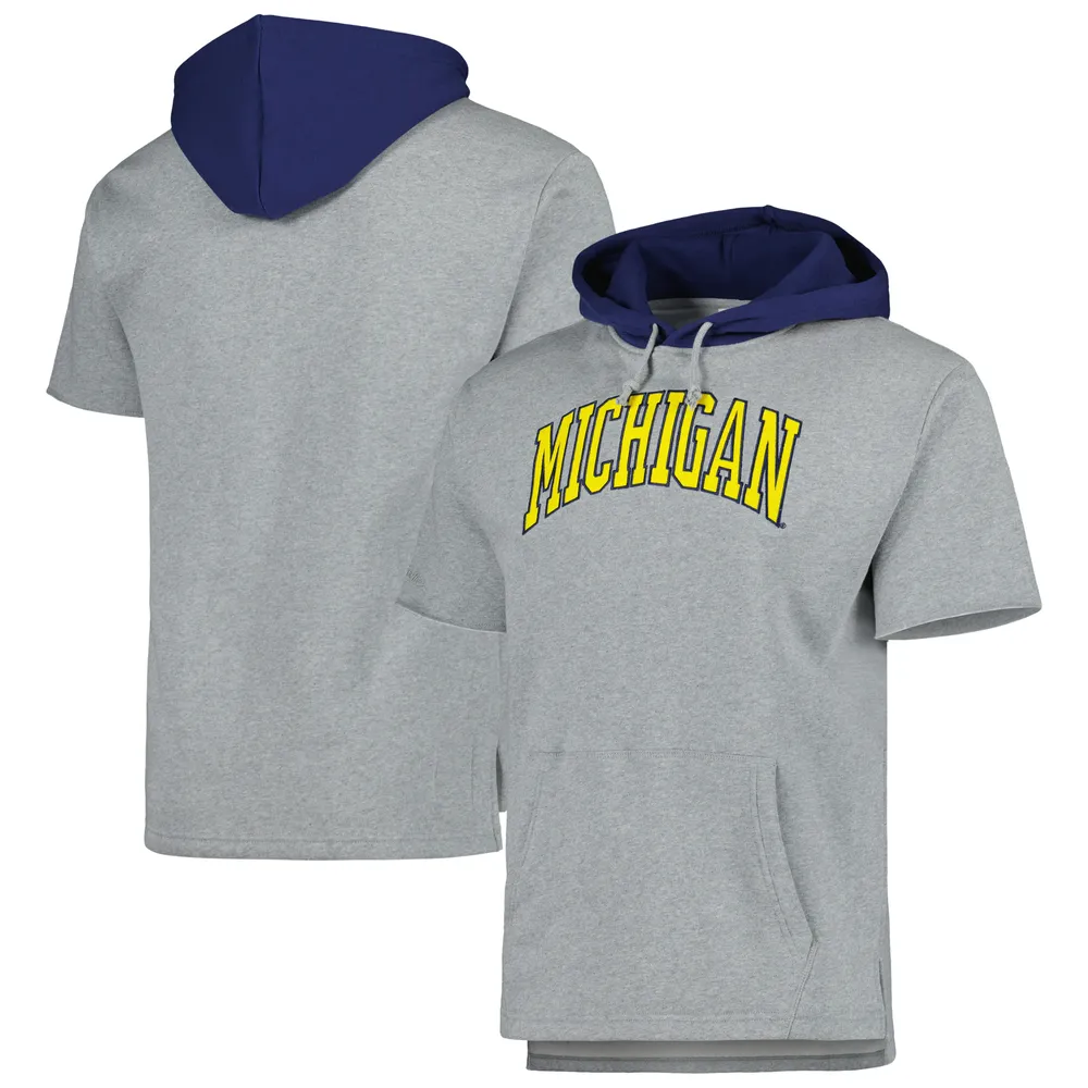 Men's Mitchell & Ness Heather Gray Michigan Wolverines Postgame Short Sleeve Pullover Hoodie