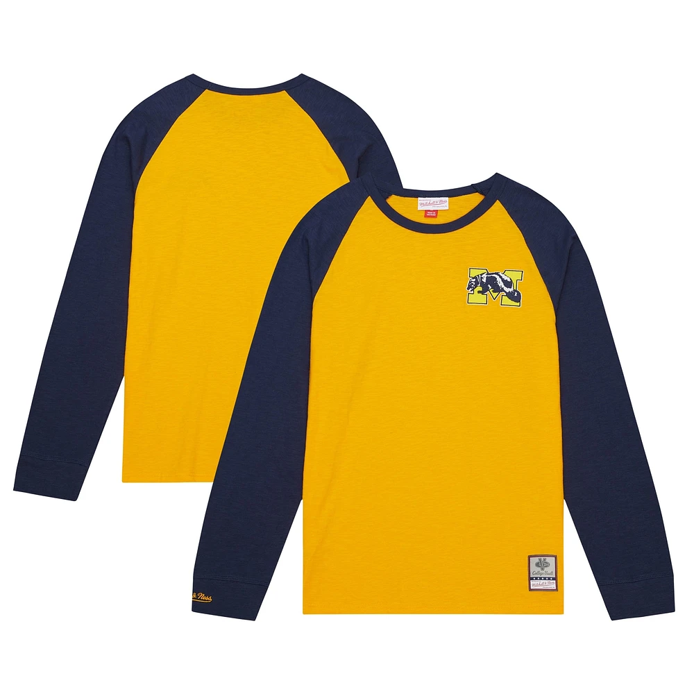 T-shirt à manches longues raglan flammé légendaire Mitchell & Ness Maize Michigan Wolverines pour hommes