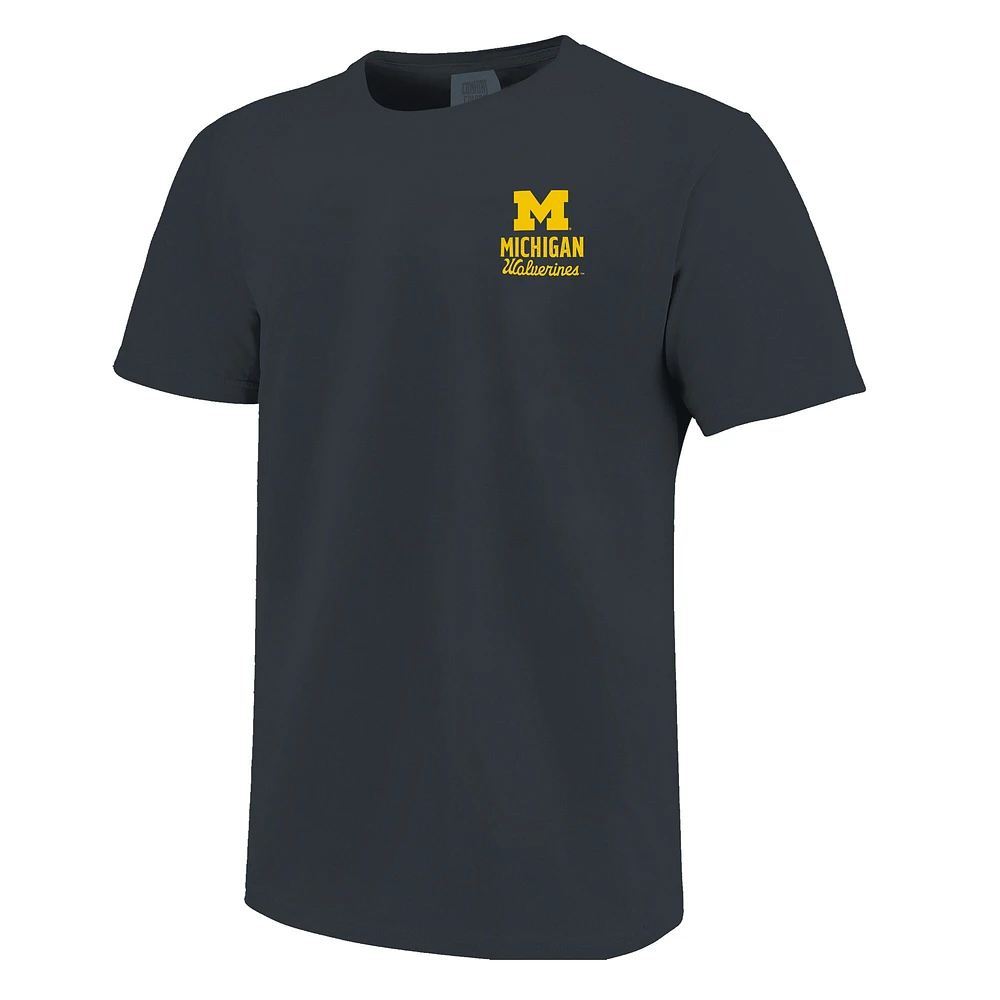 T-shirt à superposition de mascotte couleurs confortables des Michigan Wolverines pour hommes