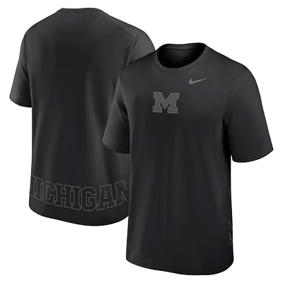 T-shirt Nike noir Michigan Wolverines Primary Statement Performance pour homme