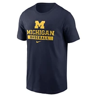 T-shirt Nike Michigan Wolverines Sport Drop pour homme, bleu marine