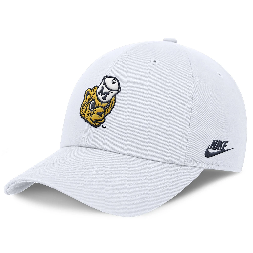 Casquette ajustable Nike blanche Michigan Wolverines Club Swoosh Performance pour homme
