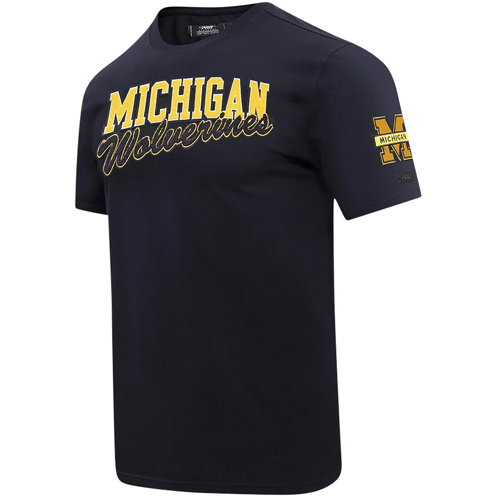 T-shirt classique Pro Standard Navy Michigan Wolverines pour hommes