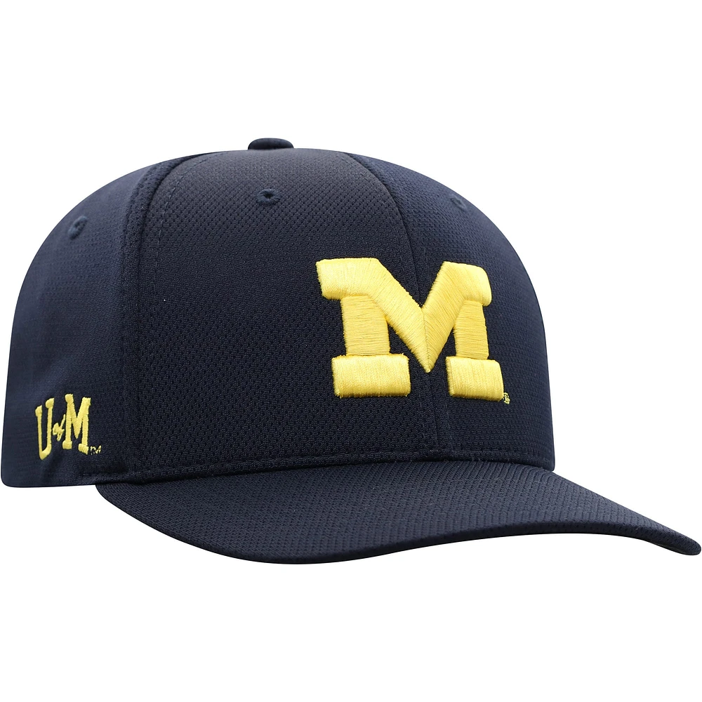 Top of the World Navy Michigan Wolverines Reflex Logo Flex Hat pour homme