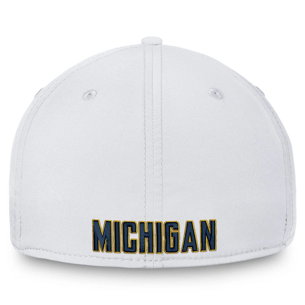 Men's Top of the World  White Michigan Wolverines Reflex Logo Flex Hat