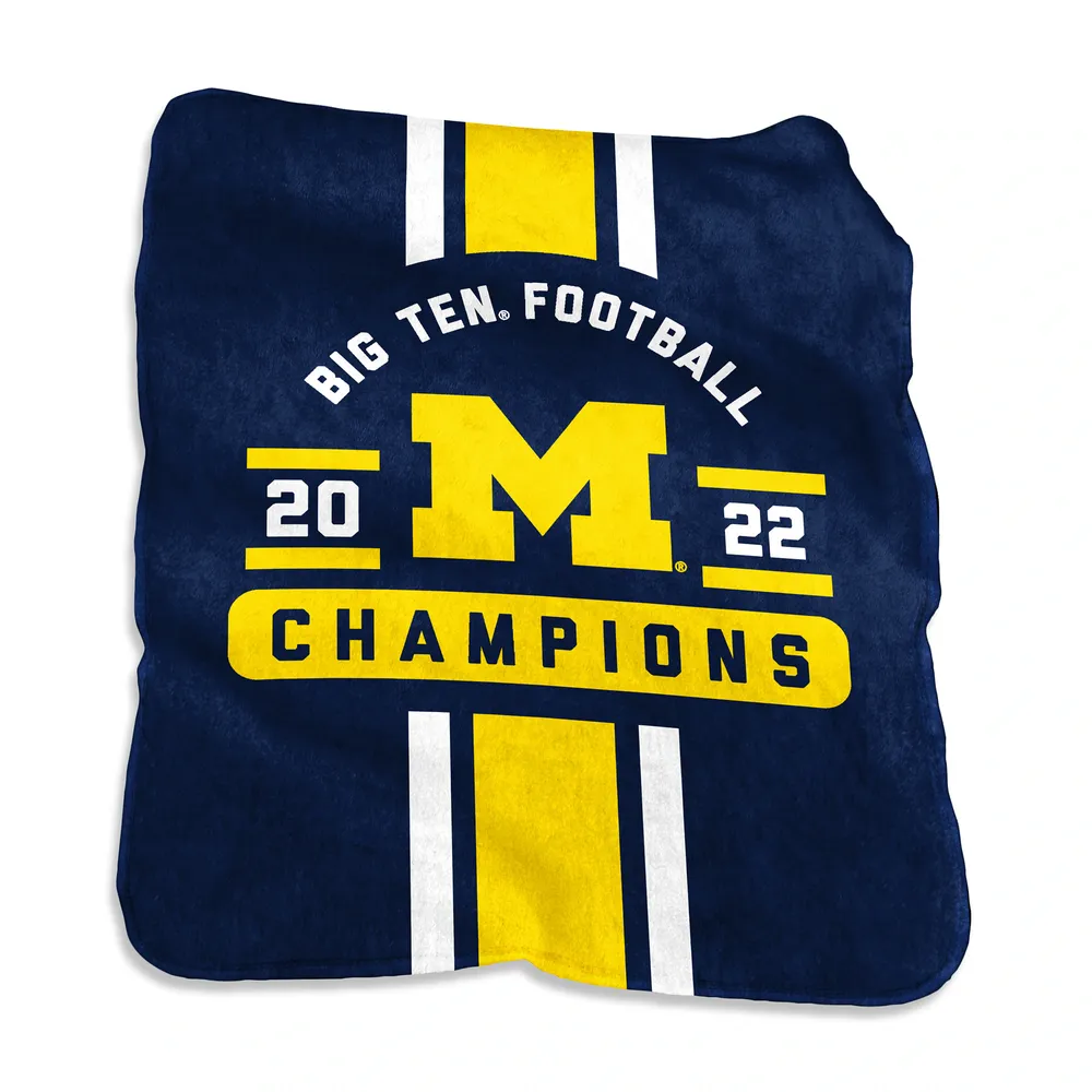 Michigan Wolverines 50'' x 60'' Team Plush Raschel Throw Blanket