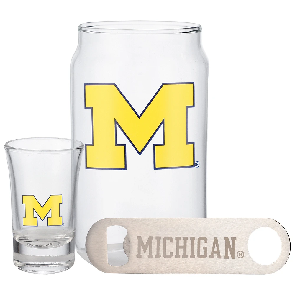 Lot de trois verres à bière Michigan Wolverines de The Memory Company, 2 oz. Ensemble verre à liqueur et décapsuleur