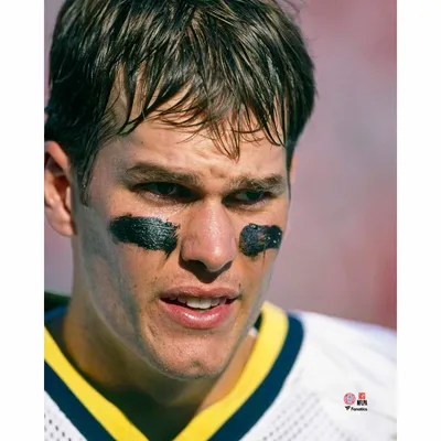 Tom Brady Michigan Wolverines Autographed 16 x 20 Blue Throwing Photograph