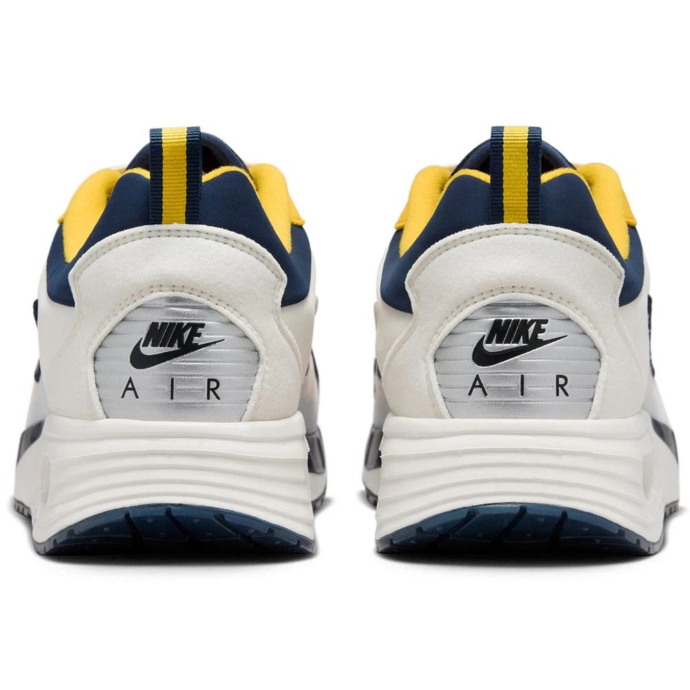 Chaussures unisexes Nike Air Max Solo blanches Michigan Wolverines