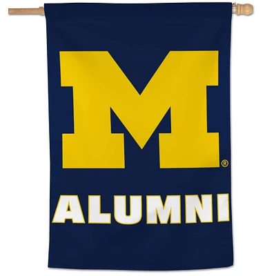 WinCraft Michigan Wolverines Bannière verticale simple face pour anciens élèves de 28 po x 40 po