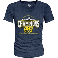 T-shirt à col en V bleu marine 84 Michigan Wolverines pour femme, champion du tournoi de basketball masculin Big Ten 2025, triple mélange