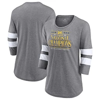 Fanatics Heather Grey pour femmes Michigan Wolverines College Football Playoff 2023 Champions nationaux réalisation exceptionnelle T-shirt rétro tri-mélange à manches 3/4