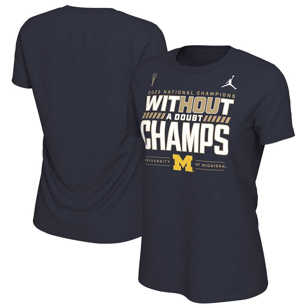 T-shirt Jordan Brand pour femme, marine, Michigan Wolverines College Football Playoff 2023, Champions nationaux, vestiaire