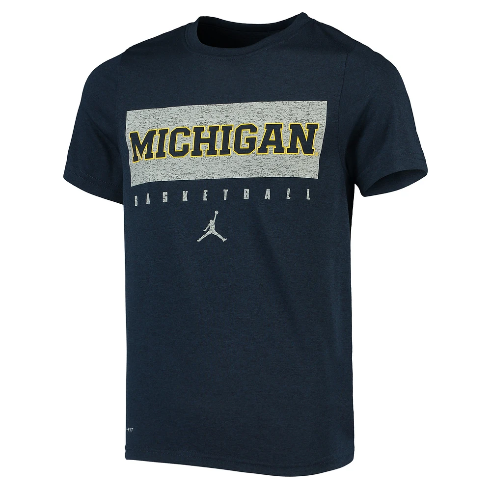 T-shirt d'entraînement de basket-ball Jordan Brand bleu marine Michigan Wolverines Legend pour jeunes