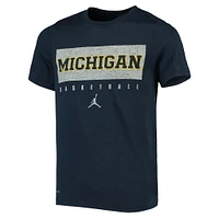 T-shirt d'entraînement de basket-ball Jordan Brand bleu marine Michigan Wolverines Legend pour jeunes