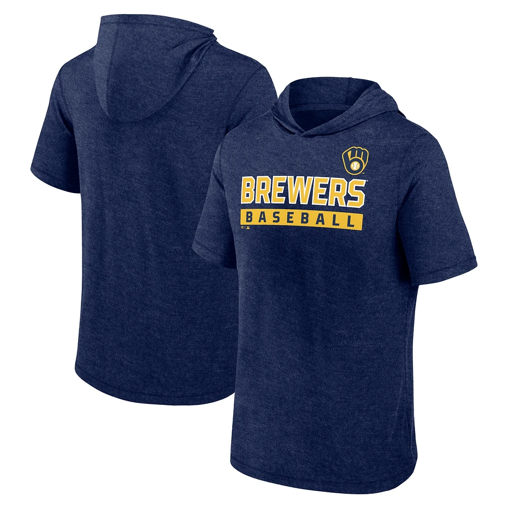 Sweat à capuche manches courtes pour hommes Fanatics Heather Navy Milwaukee Brewers Push