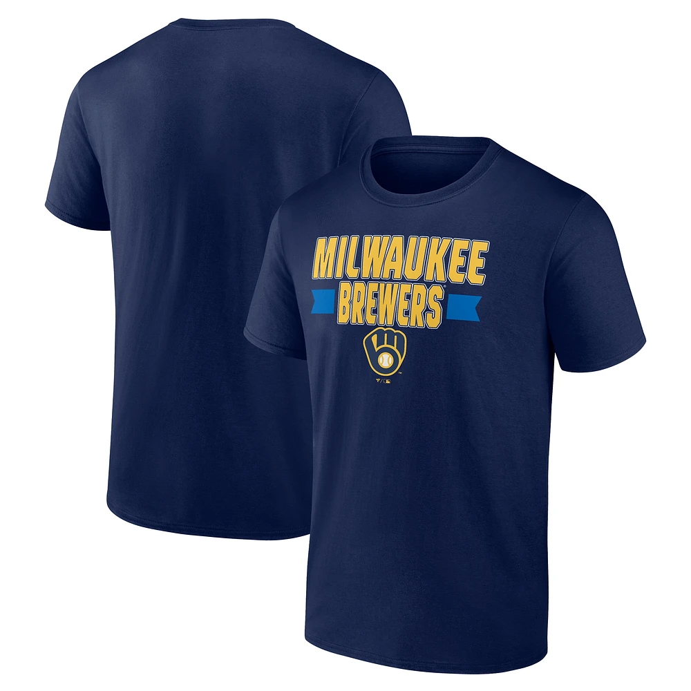 T-shirt Fanatics pour homme bleu marine Milwaukee Brewers Close Victory