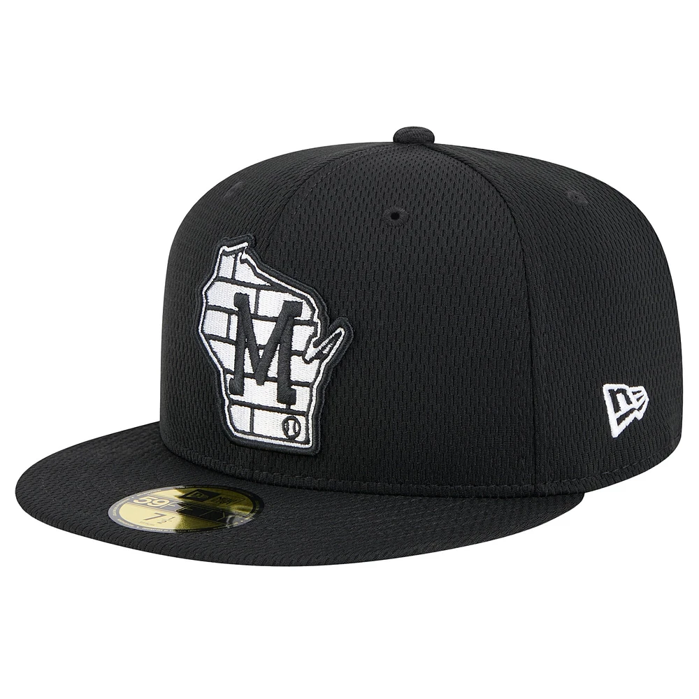 Men's New Era Black Milwaukee Brewers 2025 Clubhouse 59FIFTY Fitted Hat
