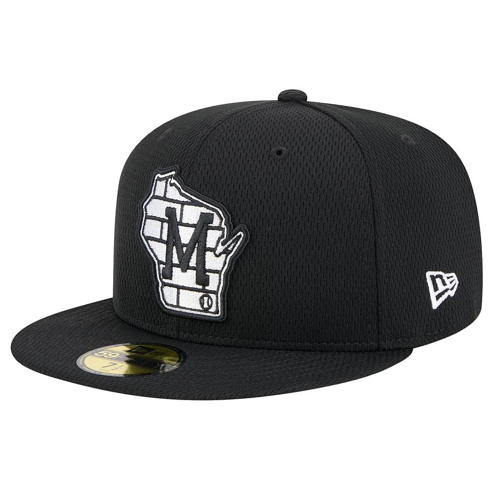 Men's New Era Black Milwaukee Brewers 2025 Clubhouse 59FIFTY Fitted Hat