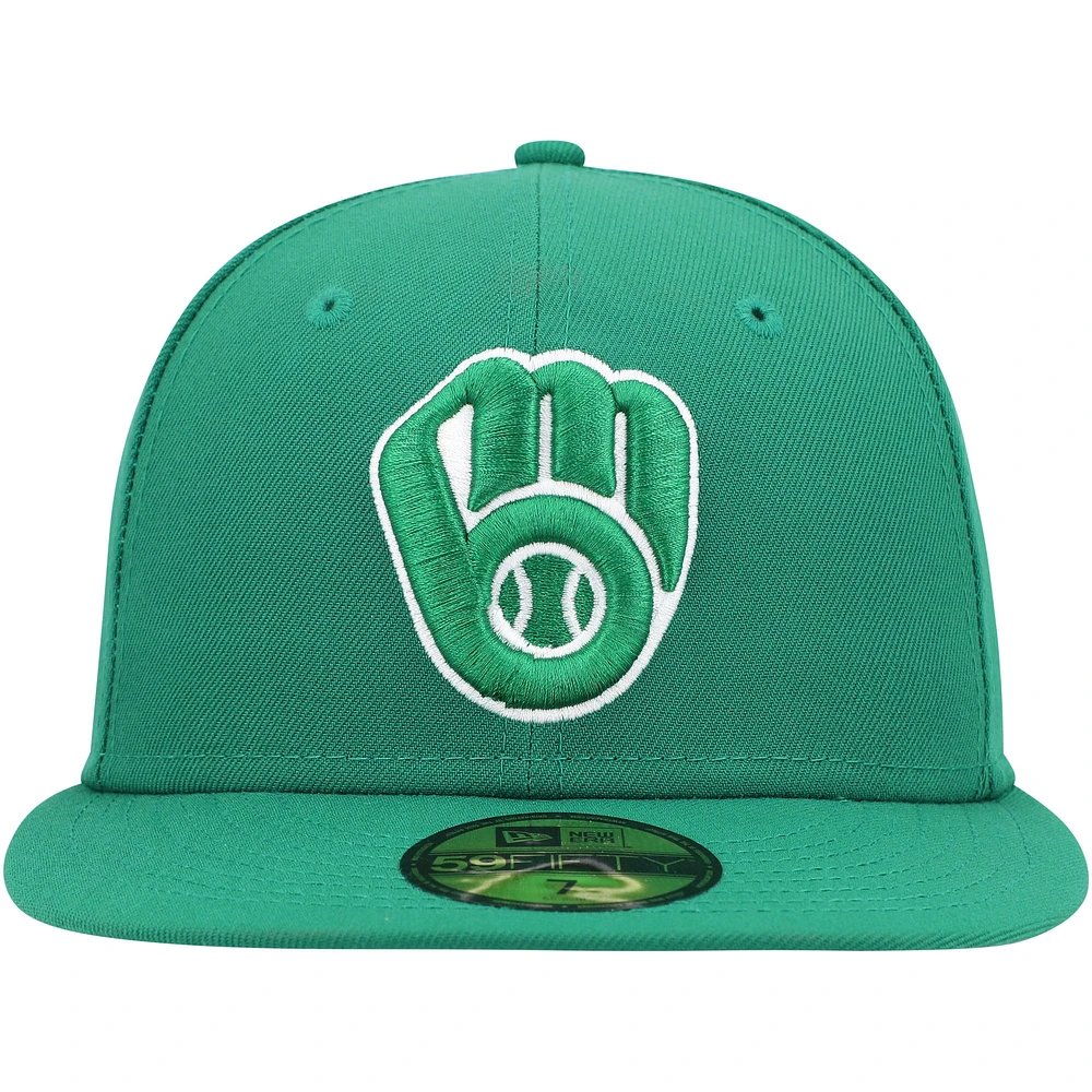 Men's New Era Kelly Green Milwaukee Brewers White Logo 59FIFTY Fitted Hat