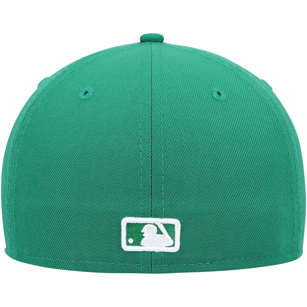 Men's New Era Kelly Green Milwaukee Brewers White Logo 59FIFTY Fitted Hat