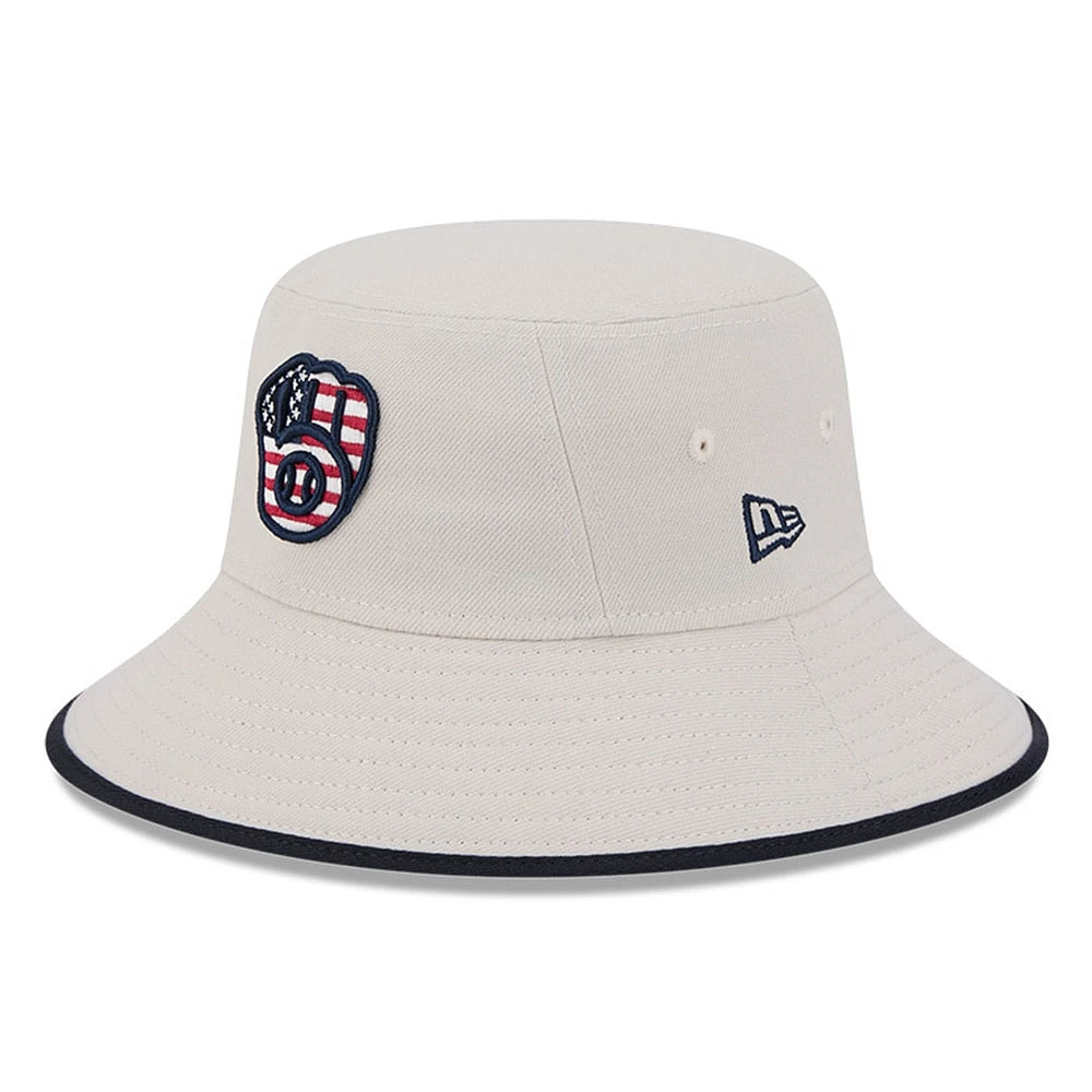 Men's New Era  Khaki Milwaukee Brewers 2024 Fourth of July Bucket Hat