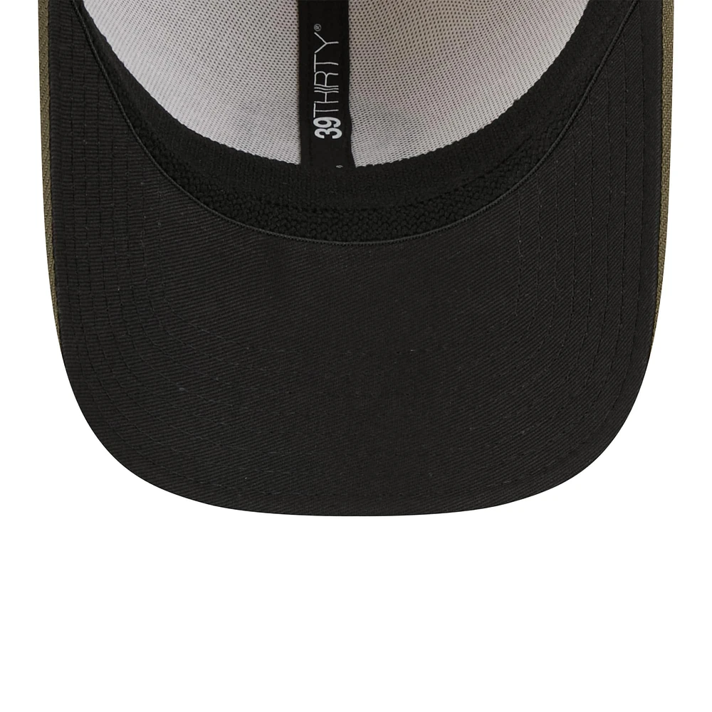 Men's New Era Light Beige/Olive Milwaukee Brewers 2025 Armed Forces Day 39THIRTY Flex Hat