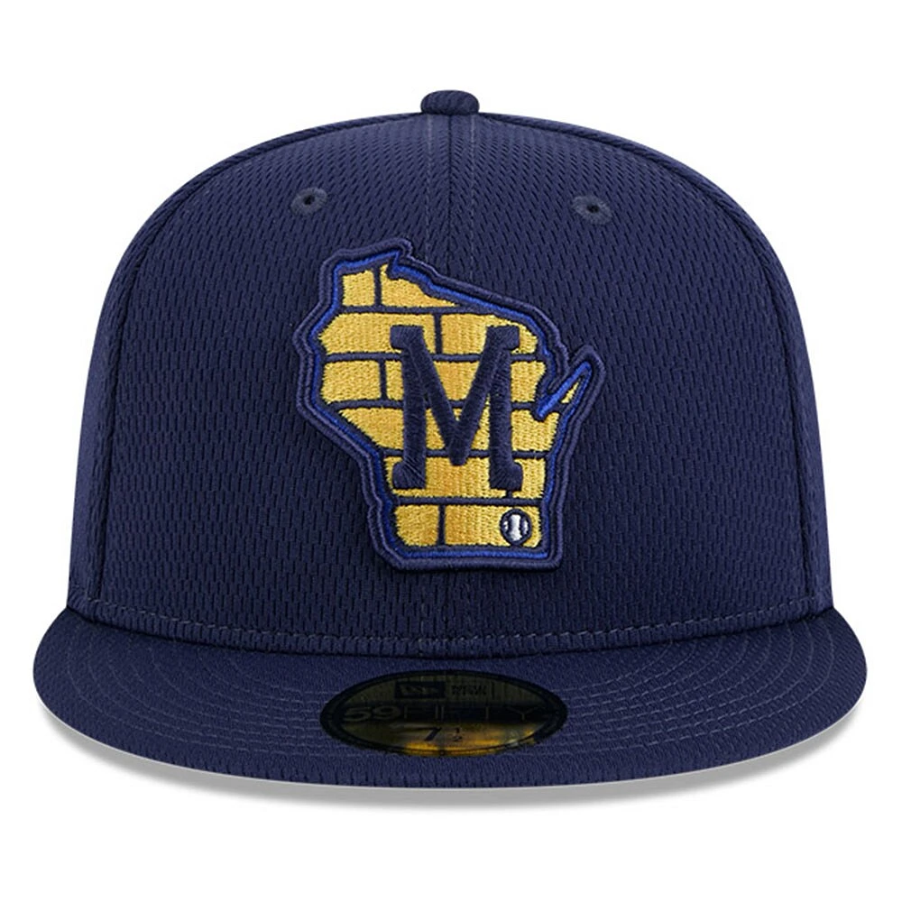Men's New Era Navy Milwaukee Brewers 2025 MLB Clubhouse 59FIFTY Fitted Hat