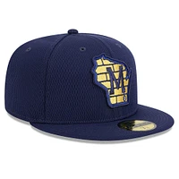 Men's New Era Navy Milwaukee Brewers 2025 MLB Clubhouse 59FIFTY Fitted Hat
