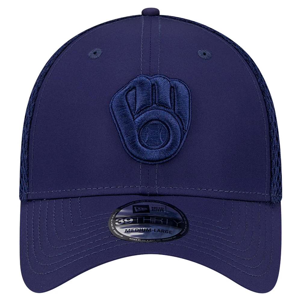 Casquette flexible 39THIRTY Team Tone des Milwaukee Brewers New Era pour hommes, bleu marine