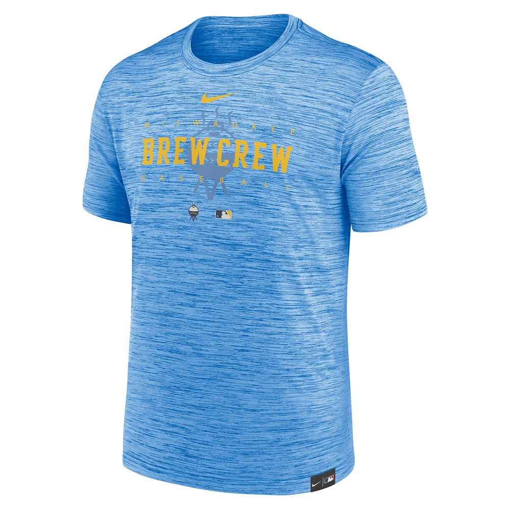 T-shirt d'entraînement City Connect Velocity des Brewers de Milwaukee bleu poudré Nike pour homme