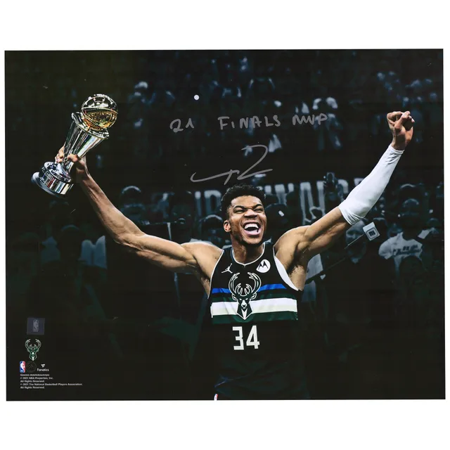 Khris Middleton Milwaukee Bucks Unsigned 2021 NBA Finals Larry O'Brien  Trophy Photograph 