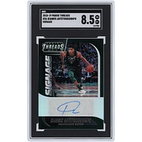Carte 8,5 authentifiée SGC autographiée par Giannis Antetokounmpo Milwaukee Bucks 2018-19 Panini Threads Signage #36