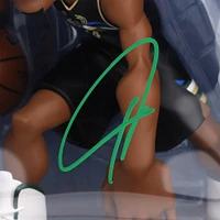 Figurine en vinyle noire 12" dédicacée par Giannis Antetokounmpo Milwaukee Bucks sMALL-STARS - Édition limitée à 500 exemplaires