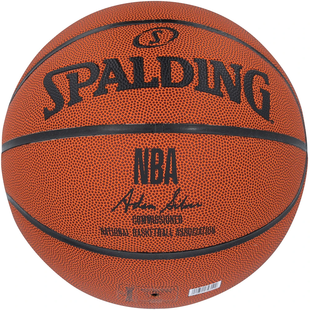 Ballon de basket Spalding White Panel autographié par Giannis Antetokounmpo des Milwaukee Bucks