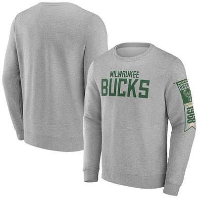Sweat-shirt en polaire gris Fanatics Milwaukee Bucks pour homme