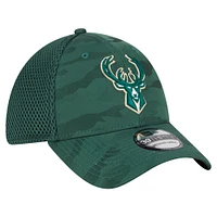 Casquette 39THIRTY Flex camouflage subtil vert chasseur Milwaukee Bucks New Era pour homme