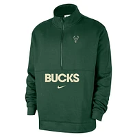 Veste demi-zip Nike Hunter Green Milwaukee Bucks Courtside Club pour homme